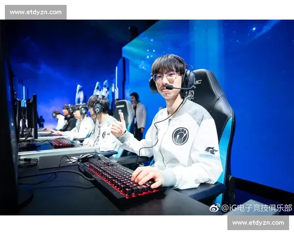 心疼!“最强上单”选手,背后的辛酸与坚持 心疼!“最强上单”选手,背后的辛酸与坚持