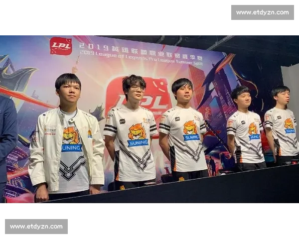 SN战队队员赛后采访,坦言压力巨大,但会全力以赴 SN战队队员赛后采访,坦言压力巨大,但会全力以赴