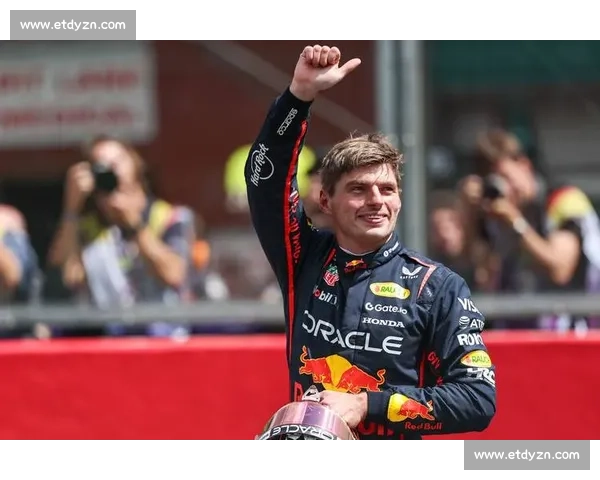 风雨中鏖战!F1比利时站排位赛集锦,湿地飞驰惊心动魄