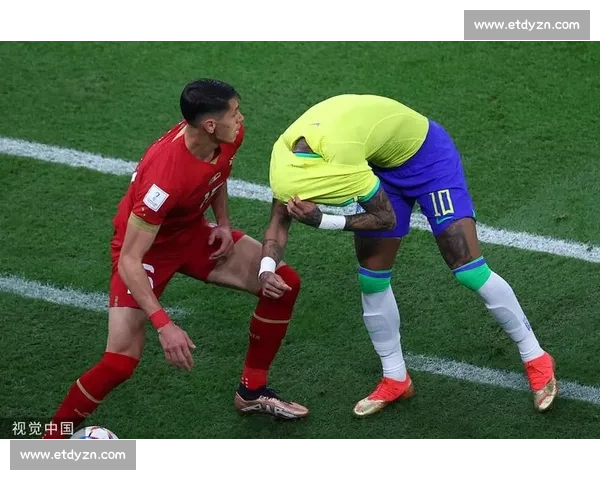 不只是吹哨人！世界杯裁判的“十八般武艺”